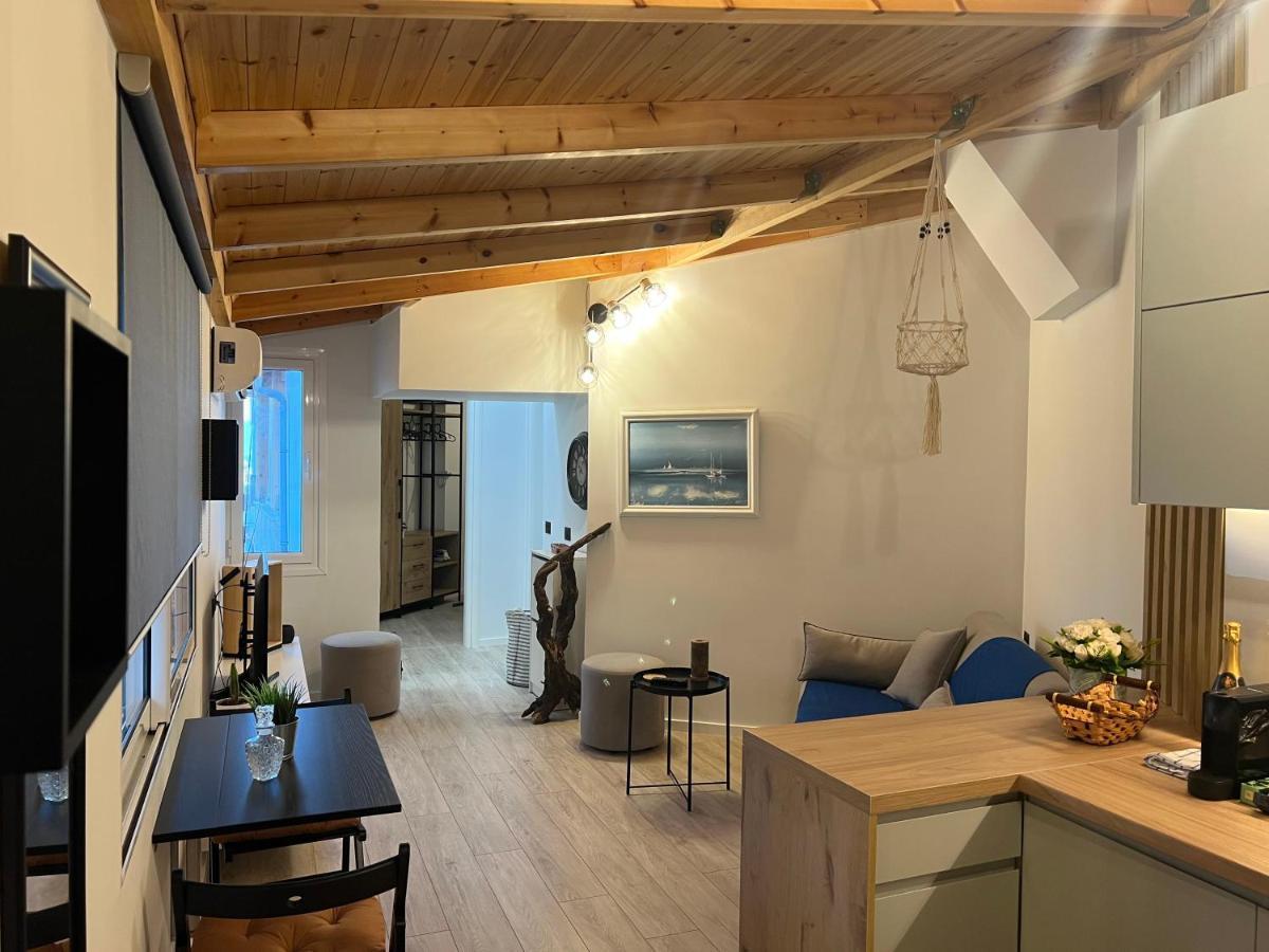 Olga Apartment Sarandë Buitenkant foto